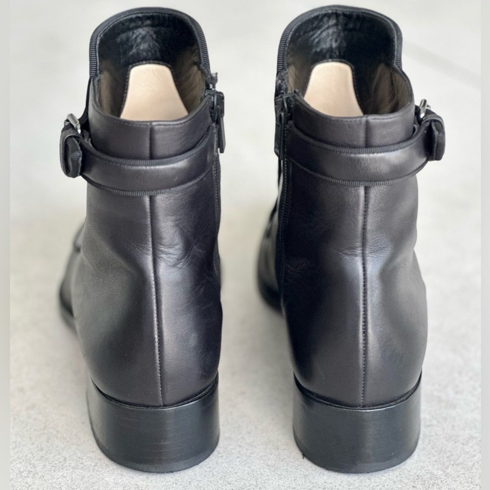 CHRISTIAN LOUBOUTIN Calfskin Ecritoir Black Flat Ankle Boots size 38 - Picture 2 of 12